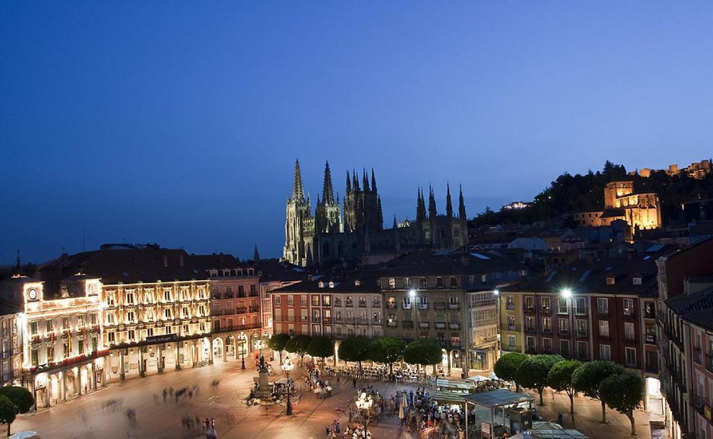 Apartamento Turistico Plaza Mayor Burgo Esterno foto